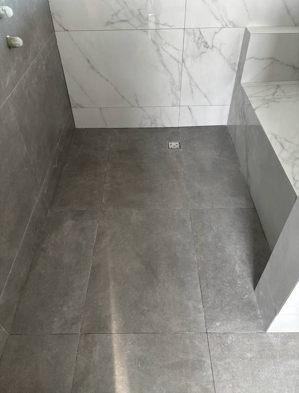 1200x600 Grey marble floor, joint matching
