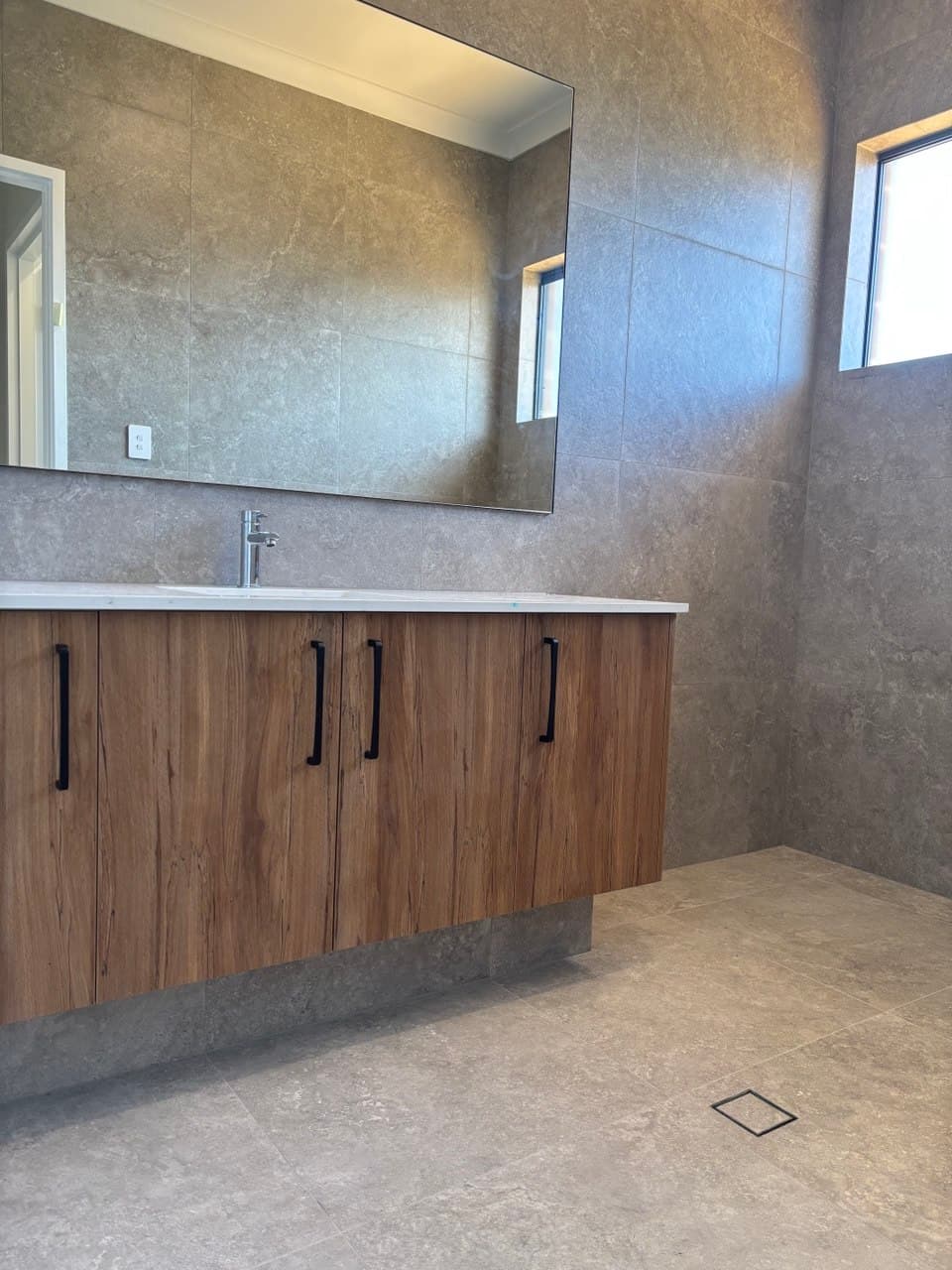 LV Tiling Master Bathroom Finish in Perth